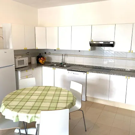 Apartment Andorinha 2 Bedroom Apart-close To The Sea-algarve Porches (Algarve)