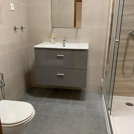 Andorinha 2 Bedroom Apart-close To The Sea-algarve Porches (Algarve)