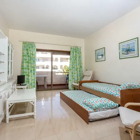 Andorinha 2 Bedroom Apart-close To The Sea-algarve Porches (Algarve)