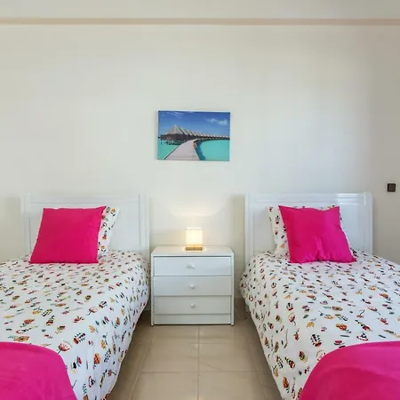 Andorinha 2 Bedroom Apart-close To The Sea-algarve * Porches (Algarve)