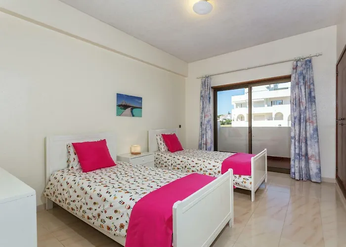 Andorinha 2 Bedroom Apart-close To The Sea-algarve Appartamento *