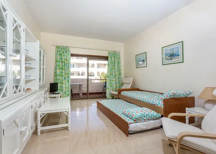 Andorinha 2 Bedroom Apart-close To The Sea-algarve Porches (Algarve)
