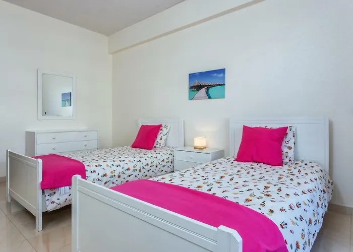 Andorinha 2 Bedroom Apart-close To The Sea-algarve Appartamento *